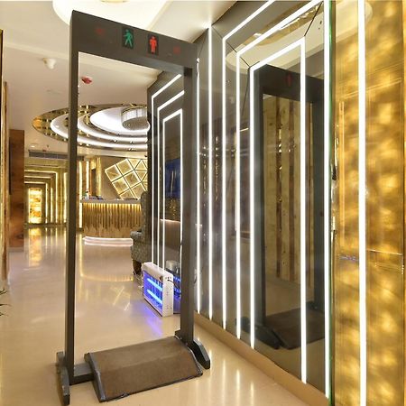 Hotel Gold Palace - 03 Mins Walk From New Delhi Railway Station Exterior foto
